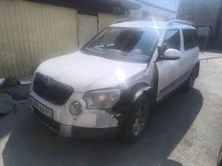 Skoda Yeti 2014 Skoda Yeti, 2014 года, 105 лс, легковой автомобиль ШКОДА ЙЕТИ, идентификационный номер (VIN номер): XW8JF25L0DH717575, год изготовления: 2014, гос.номер: Н606ВА04, тип коробки передач ДСГ, автомат, из вложений левое крыло, передний бампер и задний бампер, скол на правом переднем…