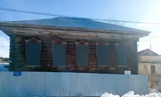 Нежилое здание 176.7 кв.м в Тюменской области, г. Тобольск, ул. Горького, д. 33. Назначение: нежилое. Количество этажей: 2, подземных этажей: 0. Общая площадь 176.7 кв.м. Кадастровый номер: 72:24:0603009:52. В составе объекта учитывается движимое имущество – ограждение объекта, информационная…