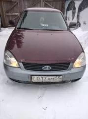 LADA Priora (217030) 2008 года выпуска, VIN: XTA21703080130702. Цвет кузова: Темно-Вишневый. Объем двигателя: 4596 см³, тип: легковой. Пробег: 390817 км. Находится в залоге у ПАО «Совкомбанк».