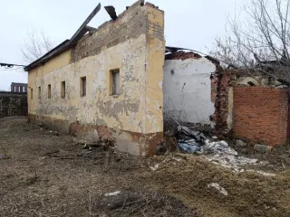 Здание слесарной 53 кв.м Липецкая обл Здание, кадастровый (или условный) номер 48:19:6080201:76, площадь 53 кв.м., назначение: нежилое, наименование: здание слесарной. Адрес (местоположение): Липецкая обл., г. Елец, ул. Промышленная, д. 126. Здание расположено на земельном участке с кадастровым…