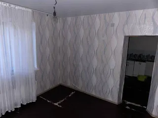 Дом 96,9 кв.м. и земельный участок 1000 кв.м. в Свердловской обл. Дом, площадью 96,9 кв.м., с кадастровым номером: 66:42:0201003:2799, расположенный на земельном участке, площадью 1 000 кв.м., с кадастровым номером: 66:42:0201003:1467, по адресу: Свердловская область, г. Заречный, кв-л Соловьиная…