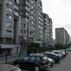 Четырехкомнатная квартира, общей площадью 122,5 кв.м., кадастровый номер 66:41:0704008:392
Расположенная по адресу г. Екатеринбург, ул. Блюхера, д. 45, кв. 7