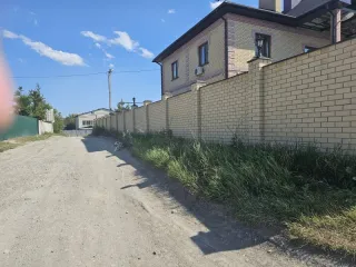 Земельный участок 800 кв.м, дом 548.5 кв.м, участок 1200 кв.м, Саратов. Жилой дом, площадь 548,5 кв.м., количество этажей: 3, в том числе подземных: 1, кадастровый № 64:48:040634:291, по адресу: г. Саратов, ул. Подлесная, 25Б. Земельный участок, площадью 1 200 кв. м., кадастровый номер…