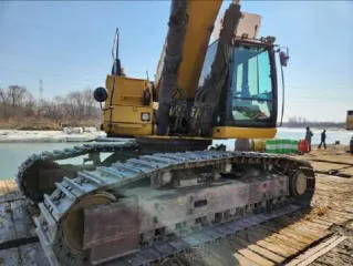 Экскаватор гусеничный Caterpillar 330BLME, зав. №3YR01133, 2000 г.в., гос. рег. знак 63 СР 6552. Местонахождение: Иркутская область, г. Усолье-Сибирское.