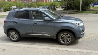 Chery Tiggo 4, 2021 года, 146,8 лс, 50000 км, АКПП, транспортное средство: CHERY TIGGO4, VIN: LVVDB21B0MD185615, год изготовления: 2021, гос.номер Н992АМ138. Имеются следующие неисправности: автомобиль на ходу, имеется трещина на лобовом крыле и вмятина на заднем крыле.