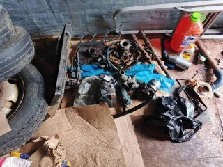 ГАЗ 3302 2011 года, синий, VIN X3X274700B0449619. Грузовой рефрижератор, объем 2096 см³, мощность 107 л/с, пробег 371 806 км. Не на ходу, разобран двигатель, требуется капитальный ремонт. Находится в Санкт-Петербурге.