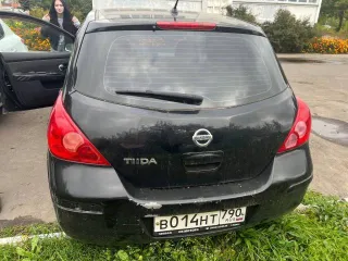 Nissan Tiida 2008 Легковой автомобиль, марка: Nissan Tiida, год изготовления: 2008 г.в., цвет: черный, VIN: 3NIFCAC11UL458361, ПТС: 78 УК005670, г/н: В014НТ 790