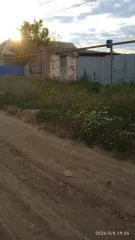 Жилой дом (после пожара), площадь: 33,7 кв.м., кадастровый номер: 30:07:250601:2427, земельный участок, площадь: 618 кв.м., кадастровый номер: 30:07:240103:1317. Категория земель: земли населенных пунктов, вид разрешённого использования: для ведения личного подсобного хозяйства. Ограничение прав и…
