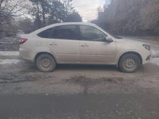 Lada Granta 2024 года, 90 л.с., пробег 100000 км. VIN XTA219170R0576921, госномер В782АХ155. Находится в залоге.
