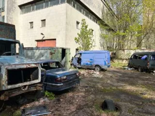 Недвижимое и движимое имущество - здание, назначение: нежилое (гостиница), кад номер: 50:60:0020103:58; здание, назначение: нежилое (проходная), кад номер: 50:60:0020103:55; помещение, назначение: нежилое (теплица), кад номер: 50:60:0020103:92; сооружение, назначение: нежилое (благоустройство с…