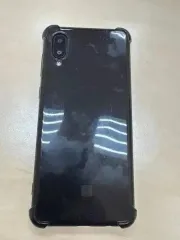 Samsung Galaxy A02 32GB Мобильный телефон «Samsung Galaxy A02» 32 GB в корпусе черного цвета, в силиконовом чехле черного цвета с установленной в нем сим-картой оператора сотовой связи Билайн, с абонентским номером 8-905-362-73-72 на задней панели имеется надпись Samsung, IMEI1: 353683982484582…