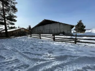 земельный участок из земель населённых пунктов площадью 2420 кв.м с кадастровым номером 38:06:050101:1836, адрес: Российская Федерация, Иркутская область, муниципальный район Иркутский, Никольское сельское поселение, село Никольск, улица имени В.И. Мележика, земельный участок 3 земельный участок из…