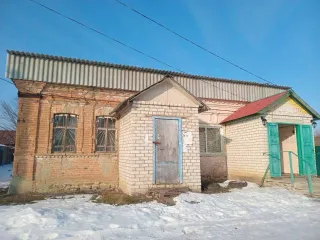 33/100 доли в праве собственности на иные строения, помещения и сооружения, общей площадью 86.50 кв.м, расположенный по адресу: 433383, Ульяновская обл., Сенгилеевский р н., с. Бекетовка, ул. Гагарина д. 104А, кадастровый номер объекта: 73:14:052001:938 и 25/100 доли в праве собственности на…