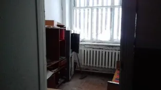 Нежилое здание 335.6 кв. м с земельным участком. Кадастровый номер здания: 45:02:020101:601; назначение: нежилое; площадь: 335,6 кв. м; этажность: 1, в том числе подземных 0. Одновременно с земельным участком площадью 2411 кв. м, кадастровый номер: 45:02:020101:530, из земель населенных пунктов…