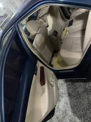 Toyota Camry, 2013 года, 181 лс, 265400 км, АКПП. Автомобиль марки TOYOTA, модель CAMRY, год выпуска 2013, идентификационный номер (VIN): XW7BF4FK10S031357. Состояние автомобиля: Есть трещина в передней правой фары, бампер задний сломан, небольшая вмятина на багажнике, акпп требует ремонта.