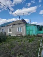 Квартира 66.7 кв.м, Ульяновская область, Тереньгульский район, село Красноборск, улица Полевая, дом 13, квартира 1. Назначение: жилое. Кадастровый номер: 73:18:030406:324. Продается 1/3 доля квартиры.