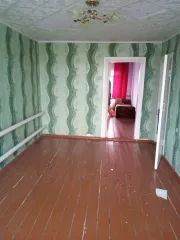 1/2 доля в праве на жилое помещение, площадь: 68,7 кв.м., кадастровый номер: 56:11:0703001:775
Адрес (местонахождение): Оренбургская область, Домбаровский район, п. Караганда, ул.Металлургов, дом № 13, кв. № 1