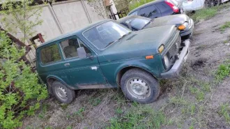 Автомобиль марки ВАЗ 21140 "LADA SAMARA" с государственным регистрационным знаком А 873 PP 26 рус, идентификационный номер XTA21140043599362 (21-007055-1) – 1 шт. Автомобиль марки ВАЗ 21213 с государственным регистрационным знаком В289ХВ21, номер кузова 1335659, 1992 года выпуска (21-007057-1) – 1…