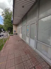 Объект аренды общей площадью 125,6 кв. м, состоящий из помещения площадью 110,6 кв. м, номера на поэтажном плане: этаж 1, пом. Iа, ком. 1 - 3, 5, 6, адрес: Москва, улица Барвихинская, дом 8, помещение 485, и помещения площадью 15,0 кв. м, номера на поэтажном плане: антресоль 1, пом. I, ком. 1…