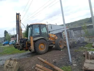Jcb 4CXS–4WSSM 2011 погрузчик-экскаватор, самоходная машина. Виды техники: погрузчик-экскаватор JCB 4CXS – 4WSSM, год выпуска 2011, заводской № машины (рамы) 2012897, коробка передач 442/М3907/03/1591, двигатель № U2126211, мощность двигателя 74 кВт (100 л.с.), колесный движитель, цвет жёлтый…