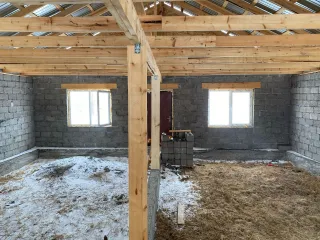 Объект незавершенного строительства 98,5 м² и участок 583 м² Оренбургская область Объект незавершенного строительства площадью застройки 98,5 кв. м с кадастровым номером 56:47:0101003:640 расположен по адресу: Российская Федерация, Оренбургская область, Соль-Илецкий район, г. Соль-Илецк, ул…