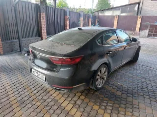 Kia Cadenza 2017 года, 290 лс, 157 365 км, АКПП. Автомобиль легковой KIA CADENZA, 2017 г.в., VIN KNALC4J10H5088207. Движимое имущество, обеспеченно залогом в пользу ООО ПКО "АБК", установлено Определение АС Смоленской области по делу № А62-7701-2/2025 от 29.05.2026 г.