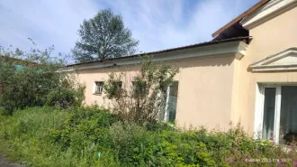 Баня-прачечная, 365.1 кв.м, 1 этаж. Магаданская область, Сусуманский район, город Сусуман, улица Советская, дом 11А. Кадастровый номер 49:05:010212:609. Назначение: баня-прачечная. Ограничений и обременений нет. Кадастровая стоимость 4 632 932.8 руб.