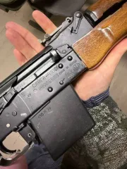 Гладкоствольное самозарядное ружьё Сайга-410. Наименование изделия: гладкоствольное самозарядное ружьё «Сайга‑410». Производитель: АО «Ижевский механический завод» (концерн «Калашников»). Калибр: .410 (патрон 410/76 — гильза длиной 76 мм). Тип оружия: гладкоствольное самозарядное ружьё на базе…
