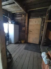 1/14 доли жилого дома 40,6 м² и аренда участка 948 м², Березники, Пермский край. Доля в праве на жилое здание, площадь: 40,6 кв.м., кадастровый номер: 59:03:0000000:7703, и право аренды на земельный участок, площадь: 948 кв.м., категория земель: земли населенных пунктов, разрешенное использование…