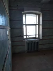 Земельный участок общей площадью 650 кв.м. с кадастровым номером: 43:41:000042:173, по адресу: Российская Федерация, Кировская область, г.о. город Вятские Поляны, г. Вятские Поляны, ул. Советская, з/у 15 с расположенным на нем объектом федерального имущества – нежилое здание общей площадью 212,4…