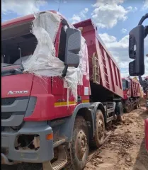 Mercedes Actros 2015 года выпуска, VIN: Z9M9323155G983955, ГРЗ: К254ВА138. Грузовой самосвал, отсутствуют ключи, работоспособность не проверялась, имеются повреждения. Ознакомление с имуществом производится по адресу: Российская Федерация, Республика Саха (Якутия), Мирнинский район, Ботуобуйинский…