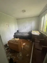 Здание 127,7 кв.м и земельный участок 3181 кв.м, расположенные по адресу: Российская Федерация, Курская область, Горшеченский район, п. Горшечное, ул. Гагарина, д. 2. Назначение: нежилое, площадь – 127,7 кв.м, количество этажей: 1, подземных: 0, кадастровый номер: 46:04:1010106:1518. Земельный…