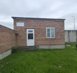 Производственная база 5169.3 кв.м Республика Ингушетия. Нежилое здание, площадь 1 569,3 кв.м., кадастровый номер 06:01:1200002:2142. Земельный участок, площадь 3 600 кв.м., кадастровый номер 06:01:1200001:980, для строительства производственной базы. Контора, литер Г1, площадь застройки 43,4 кв.м…