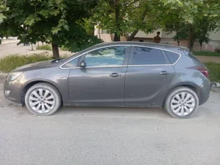 Opel Astra 2012 года, 115 лс, VIN XUFPE6DD8C3065768