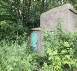 КПП-4 57 кв.м Самара. Здание контрольно-пропускного пункта (КПП-4), расположено по адресу: г.Самара, ул.Калинина, 1 (при въезде на бывшую территорию ОАО СПЗ со стороны Заводского шоссе), площадь по внешнему обмеру 57кв.м. Право собственности на КПП-4 в ЕГРН не зарегистрировано, возникло до 1997г. В…