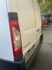 Peugeot Expert 2013 года, VIN VF3XU9HHCDZ047433, номер E761HE21. Находится по адресу: Москва, Хорошевское шоссе, 32А. В залоге у ООО КБ «Мегаполис».