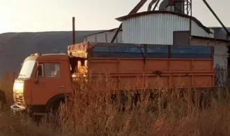 Автомобиль марки КАМАЗ-45143-112-15, VIN X1F45143V90000358, 2009 года выпуска. Прицеп марки СЗАП-8551-02, VIN X1W85510F90004071, 2009 года выпуска.