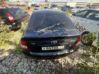 Lada 217230 Lada Priora, государственный регистрационный знак У 447 КА 73, VIN XTA21723080000382 ТС имеет видимые дефекты: коррозия элементов кузова, повреждения лкп, отсутствует передний бампер, отсутствует решетка радиатора. Вид транспорта: Автомобиль Год выпуска: - Государственный…
