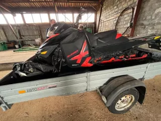 Снегоход Ski-Doo Summit X163 800R E-TEC, 2013 года выпуска, цвет – черный, государственный регистрационный номер 6332КА41, заводской номер 2BPSTNEH8EV000103, номер двигателя M9357751. Снегоход Ski-Doo Summit X163 800R E-TEC, 2013 года выпуска, цвет – черный, государственный регистрационный номер…