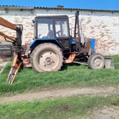 Трактор BELARUS 82.1, 2014, № рамы 82100033, г/н 0948КО23. Обременение: арест, н/ц 1 213 290,00 (в т.ч НДС) руб., з-к 242 658,00 руб., ш/а 12 133,00 руб. Назначение: Трактор. Марка: BELARUS 82.1. Год выпуска: 2014. Модель: BELARUS 82.1. VIN (заводской) номер: № рамы 82100033.
