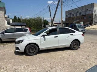 Lada Vesta, 2020, VIN XTAGFL110LY415069, цвет белый (личная собственность, залог ПАО «Авто Финанс Банк»)