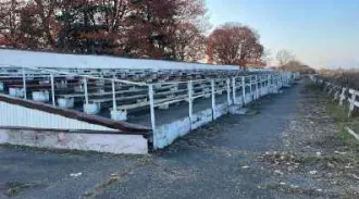 Ипподром 818,9 га Северная Осетия-Алания. Сооружение Беговая дорожка протяженностью 2 400 м, кадастровый номер 15:03:0040103:60, расположенное по адресу: Республика Северная Осетия-Алания, р-н Правобережный, г Беслан, ул Фриева, д 39а. Административное здание площадью 222,0 кв.м., кадастровый номер…