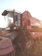 Зерноуборочный комбайн КЗС-812-15, 2011 года выпуска, заводской номер 11084.