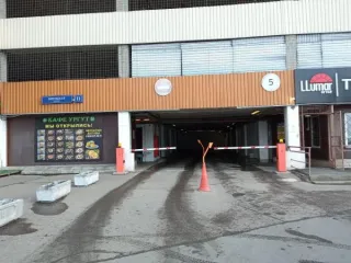 Машино-место площадью 14,2 кв.м по адресу: г. Москва, ул. Витебская, д. 11, этаж 2, помещение I, машино-место 57. Кадастровый номер: 77:07:0008005:8134.