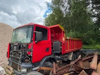 Scania R124СВ6Х6НZ360 2003 года (грузовой самосвал), VIN: YS2R6Х60001290477, гос. рег. номер: А122ХУ799.
