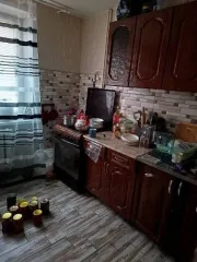 Квартира 50.4 кв. м, Орловская область, город Орёл, улица Орловских Партизан, дом 3, квартира 130. Кадастровый номер 57:25:0040224:347, общая площадь 50.4 кв. м, вид права – собственность.