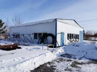 Земельный участок под размещение рембазы в г. Миасс, п. Тургояк, ул. Коминтерна, 2а, площадь 938 кв.м., кадастровый номер 74:34:0309003:60. Нежилое здание рембазы по адресу г. Миасс, п. Тургояк, ул. Коминтерна, 2а, площадь 85,5 кв.м., кадастровый номер 74:34:0000000:1476.