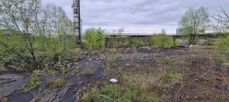 Нежилое здание полностью разрушено 289,1 кв.м, кадастровый номер 38:36:000031:6913
Земельный участок 3 140 +/ 19,61 кв.м, кадастровый номер 38:36:000031:1094, земли населенных пунктов под эксплуатацию производственной базы
Адрес: Иркутская обл., г. Иркутск, ул. Ракитная, д.17 
Ограничения и…