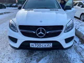 Mercedes-Benz GLE 400 4MATIC, 2017 г., кузов WDC2923561A074896, модель 292.356, цвет белый, б/у, госномер М700СХ27. Пробег 116445 км. Автомобиль на ходу, технически исправен, внешних следов ДТП не имеет, укомплектован согласно заводской комплектации. Техническое состояние внутренних узлов и…