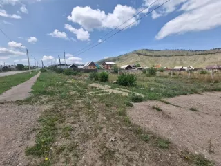 Право заключения договора аренды земельного участка площадью 676 кв.м. Категория земель – земли населенных пунктов. Кадастровый номер земельного участка – 03:08:220121:123. Местоположение: Российская Федерация, Республика Бурятия, муниципальный район Иволгинский, сельское поселение Сотниковское…